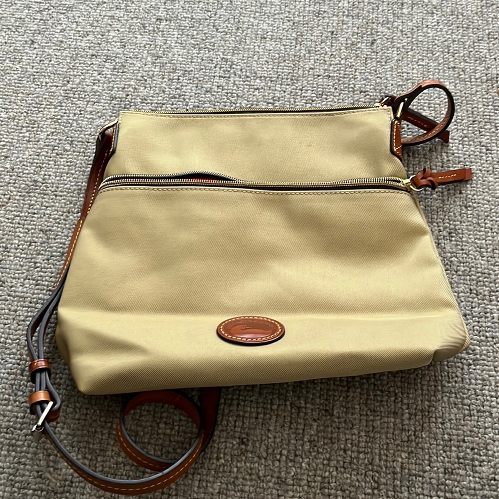 Dooney & Bourke crossbody bag